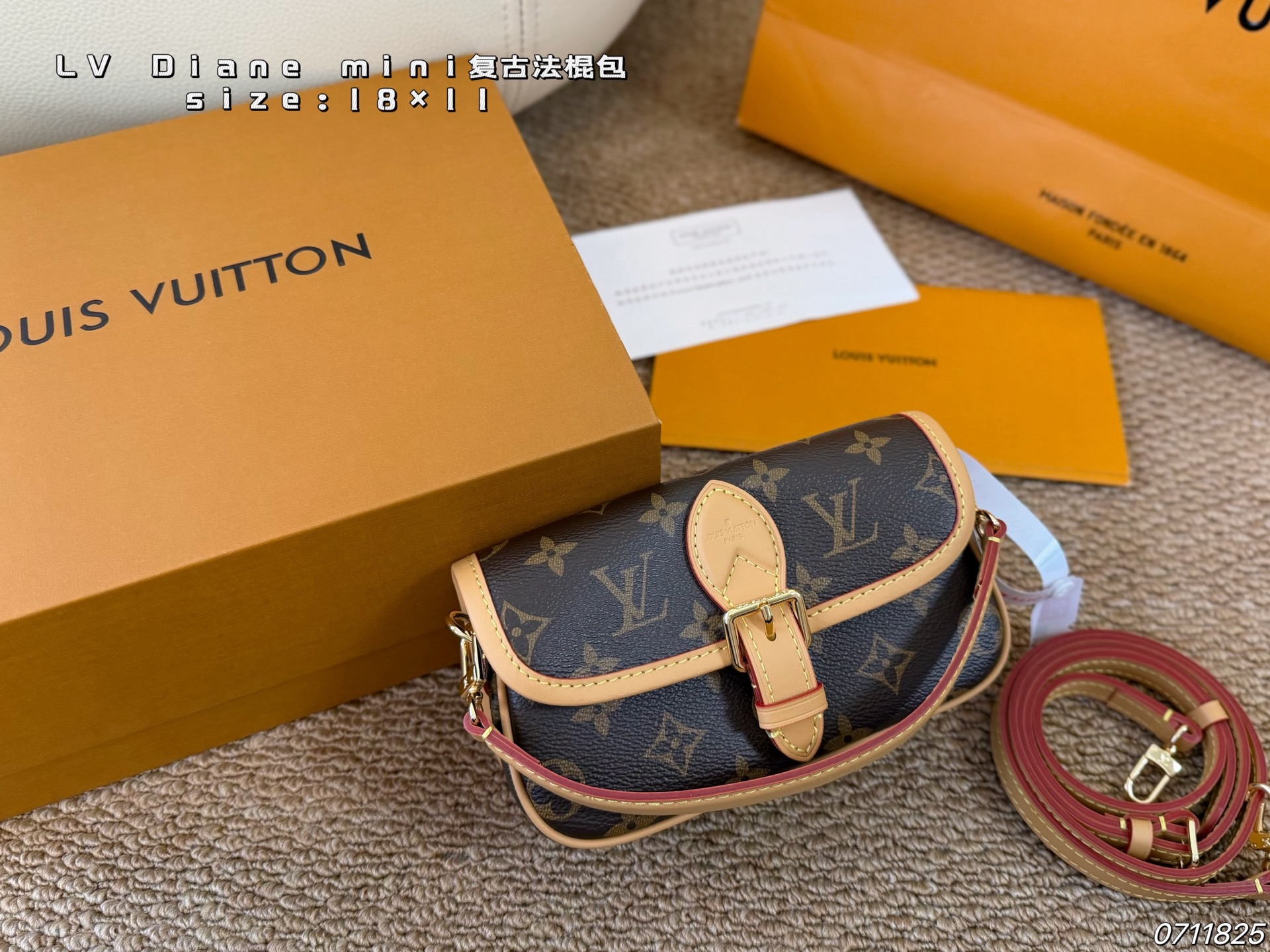Louis Vuitton LV Crossbody Carry Shipping Box Included | Luxury Designer Fashion Accessory